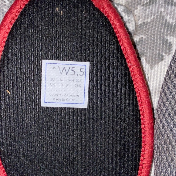 Rothy grey with red inserts ballerina flats Excellent like new condition 5.5 - Picture 11 of 16